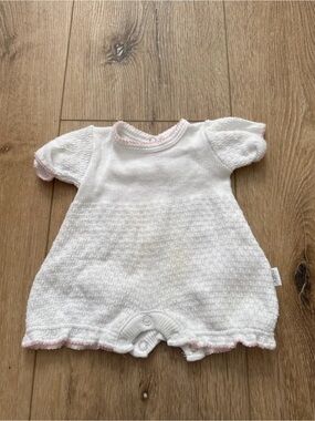 Paty onesie